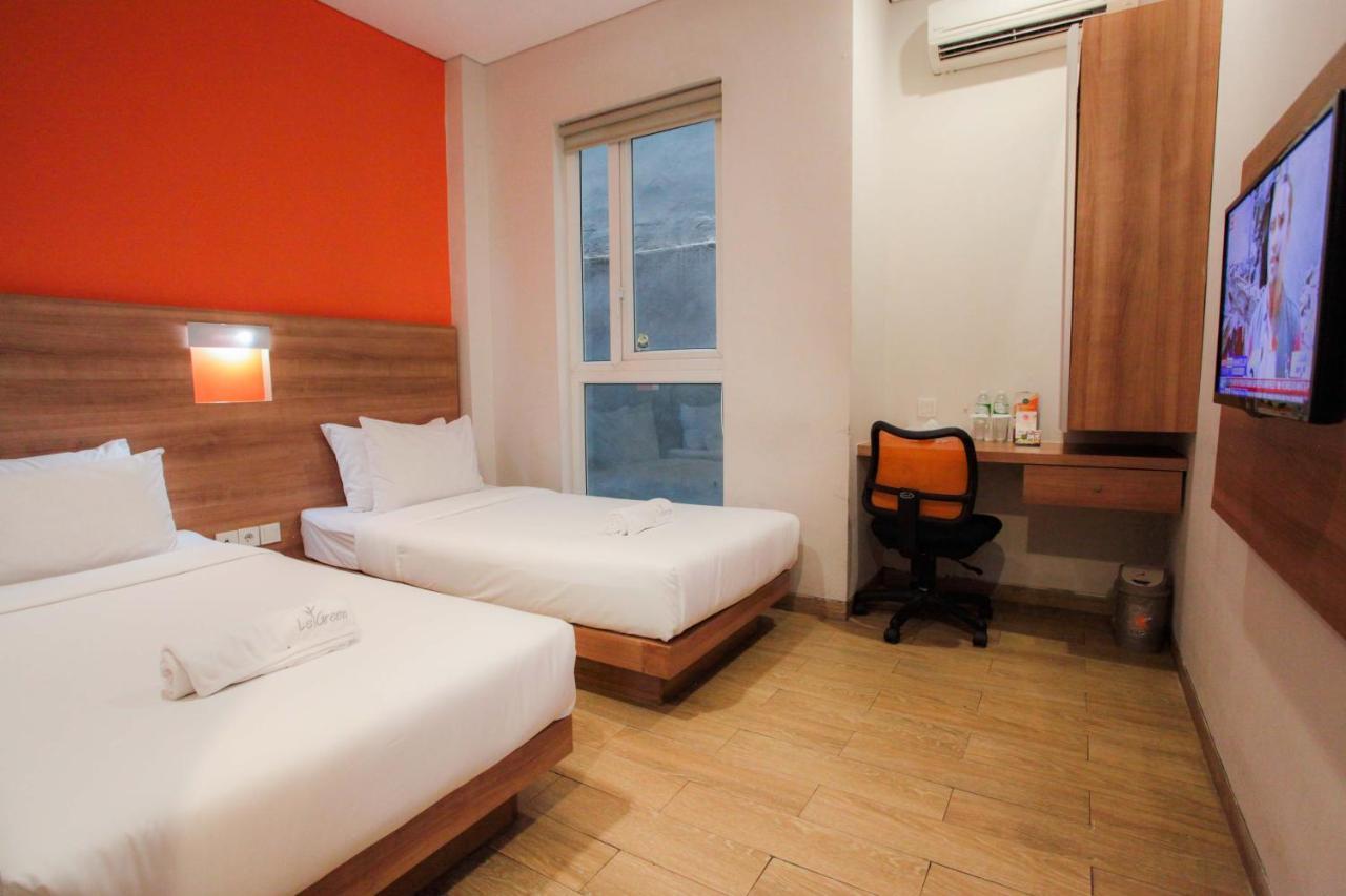 Legreen Suite Kuningan Джакарта Экстерьер фото
