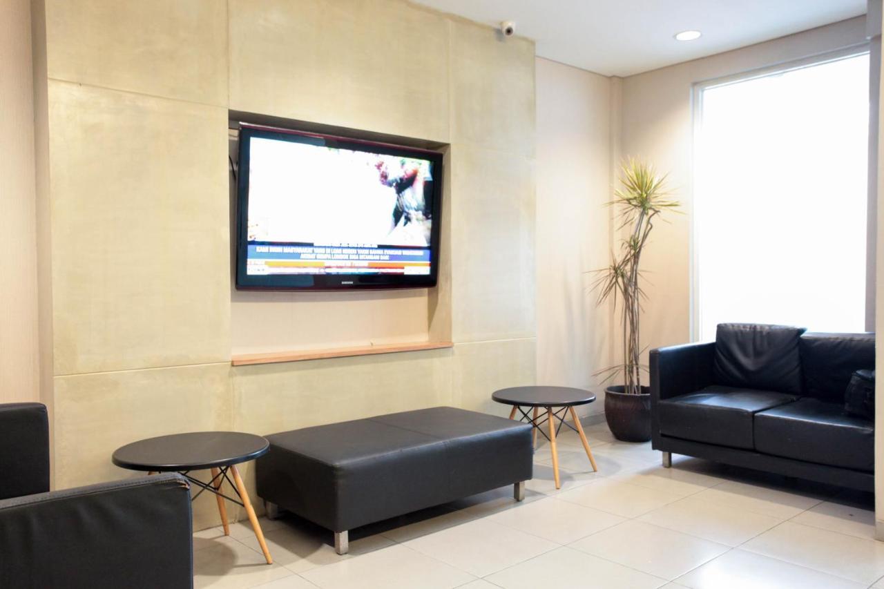 Legreen Suite Kuningan Джакарта Экстерьер фото